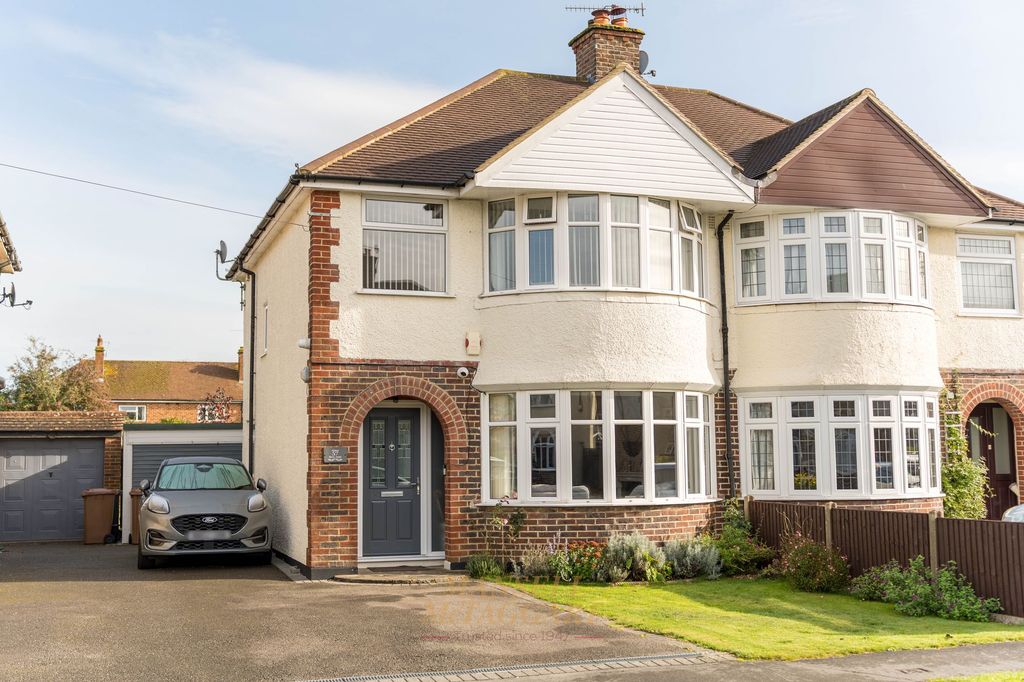 Property photo 1 of 29