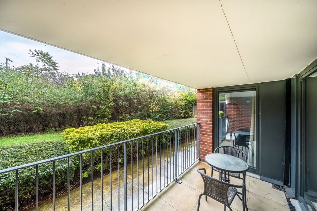 Property photo 3 of 8