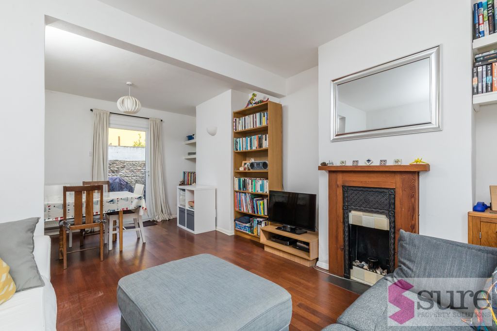 Property photo 3 of 15