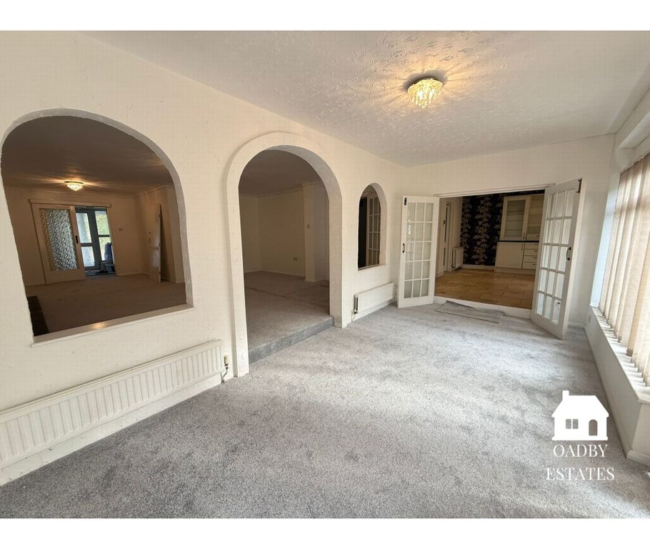 Property photo 3 of 15 Photo 4