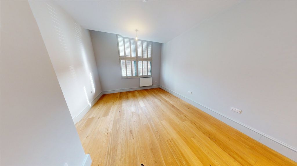 Property photo 2 of 5 Picture No. 01