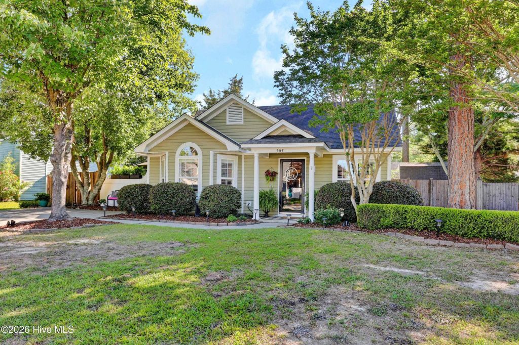 Property photo 1 of 28