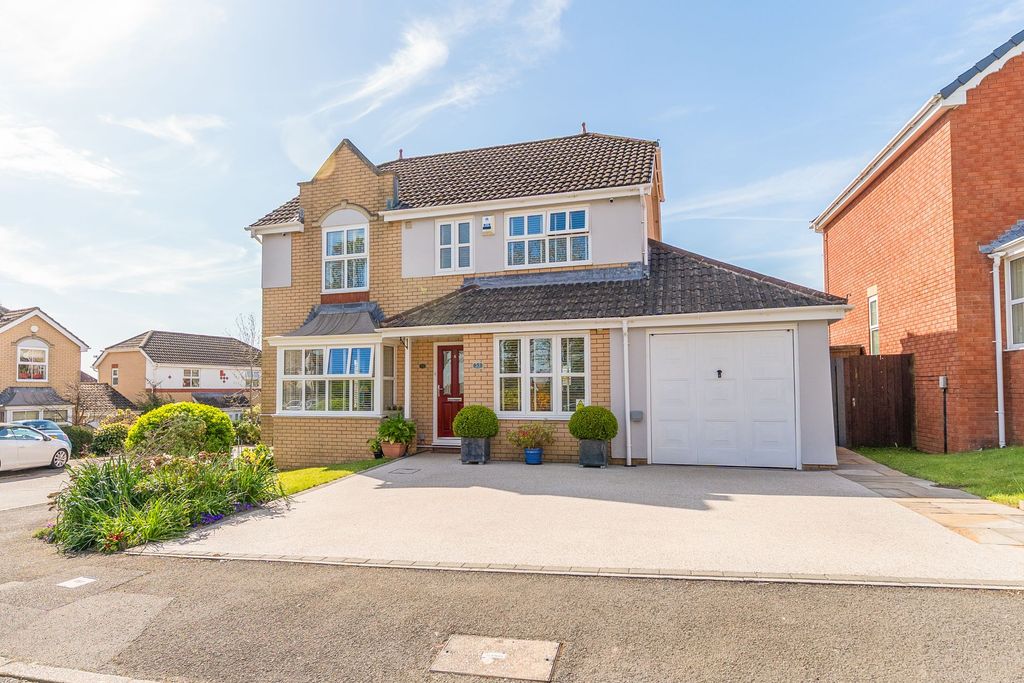 Property photo 1 of 35