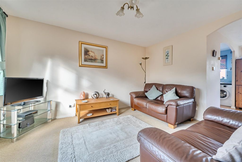 Property photo 3 of 17 1405492-17-69834Db90c60E.Jpg