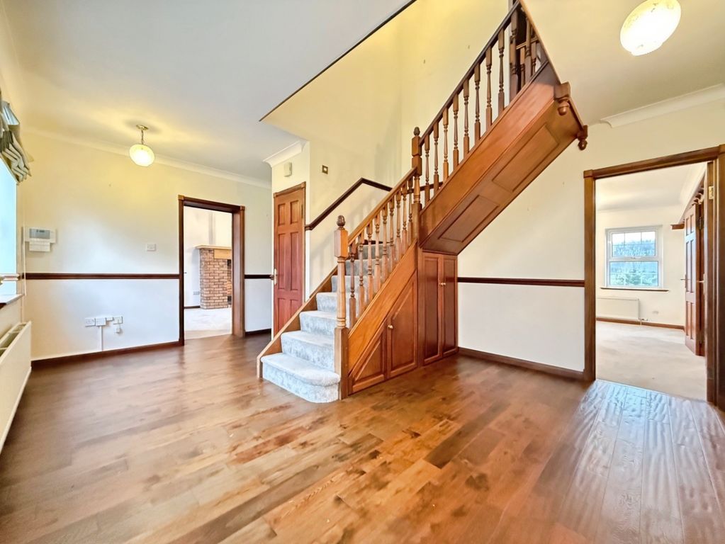 Property photo 3 of 36 4989226