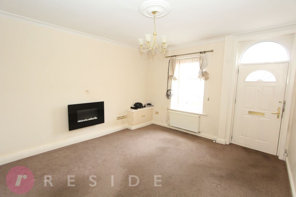 Property photo 2 of 9 Lounge