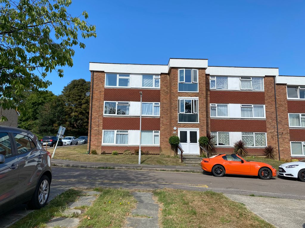Property photo 1 of 6