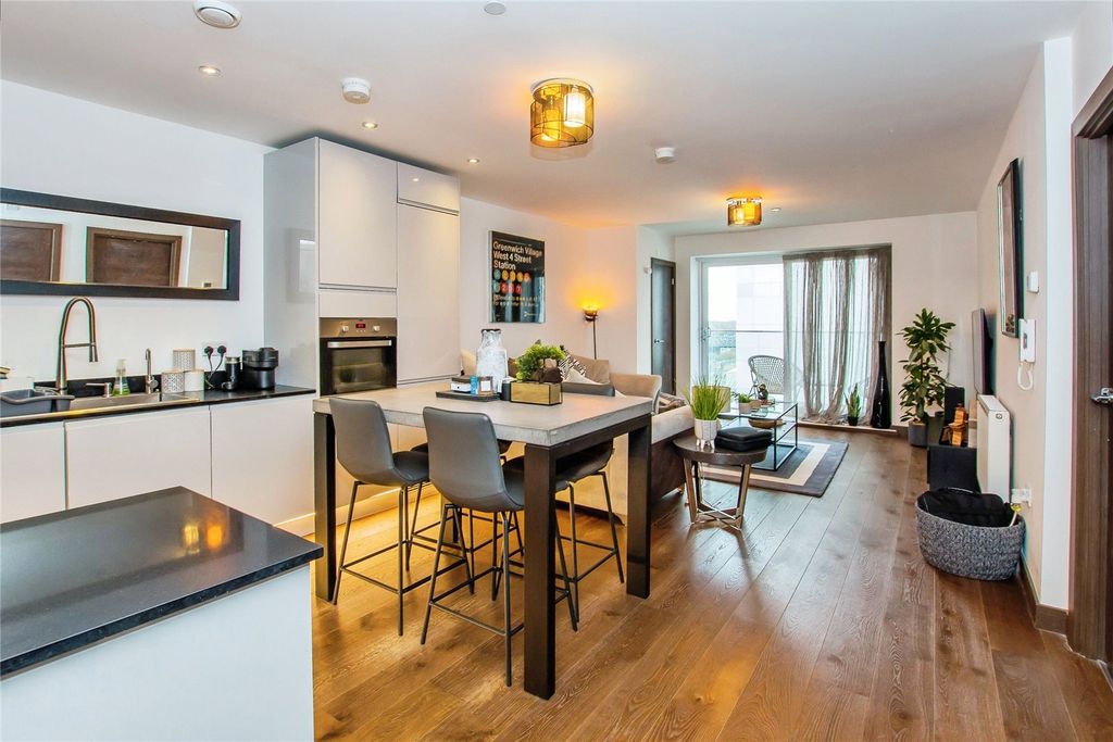 Property photo 2 of 15 Picture No. 11