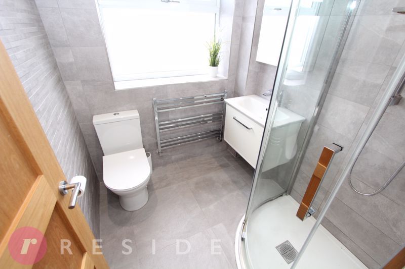 Property photo 3 of 21 Shower Room