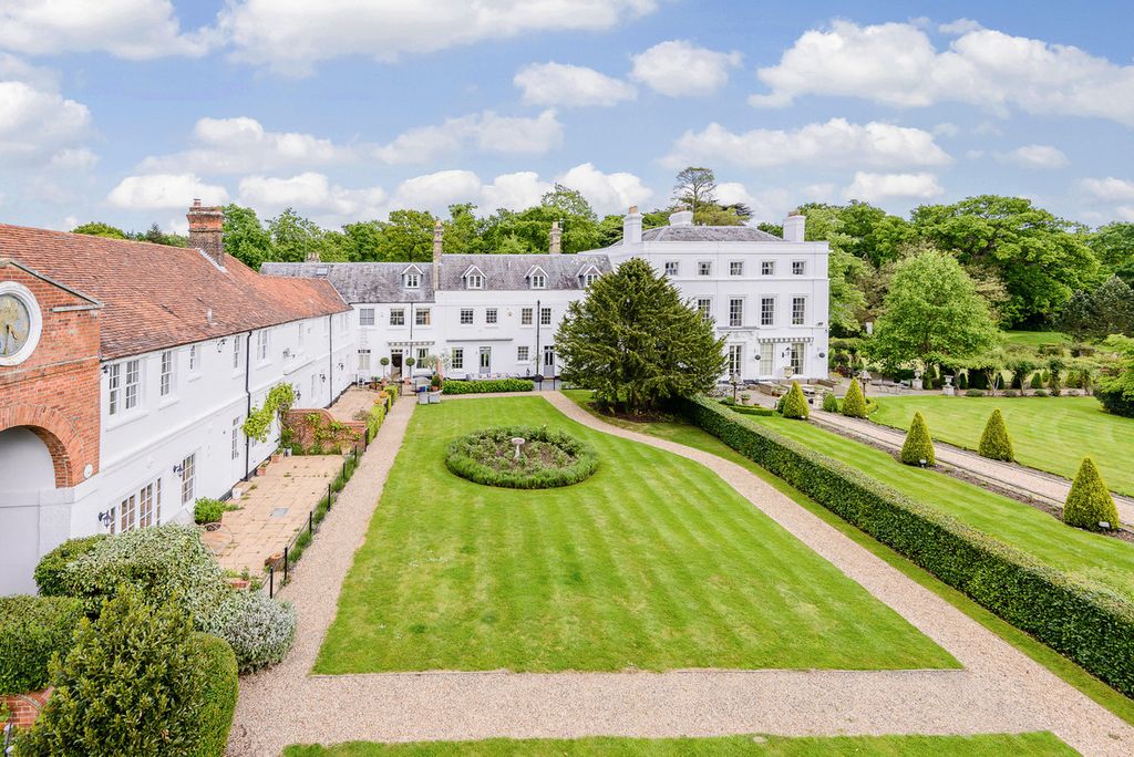 Property photo 3 of 16