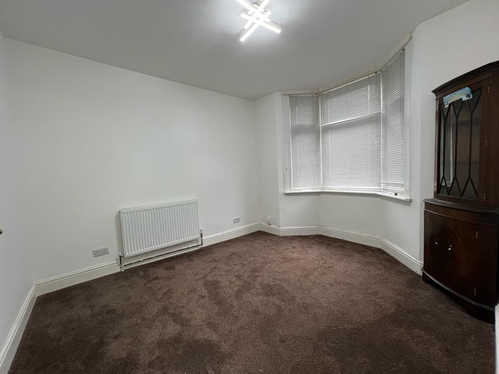 Property photo 3 of 9 Gallery
