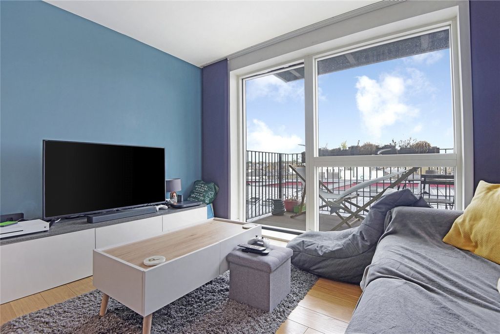 Property photo 2 of 12