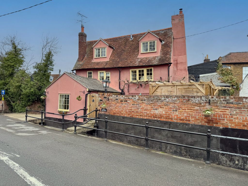 Property photo 2 of 47 2