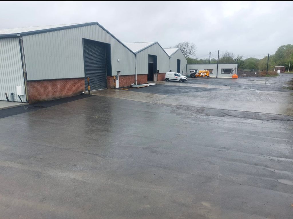 Property photo 3 of 6