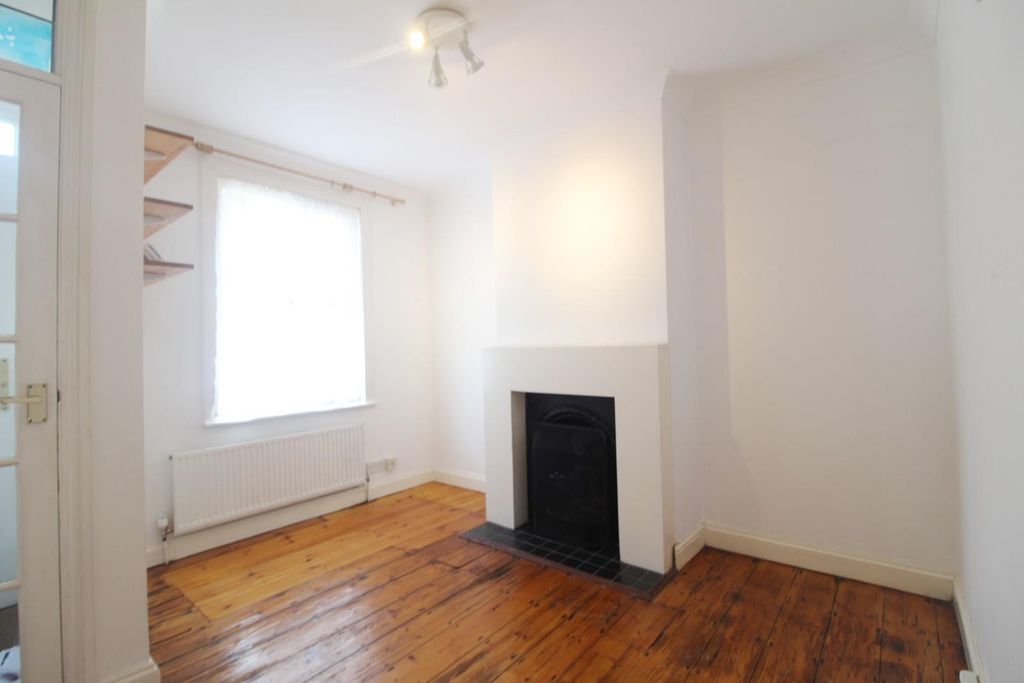 Property photo 2 of 8 Living Room