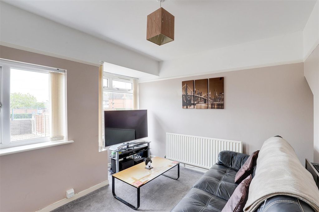 Property photo 2 of 15 6257.Jpg