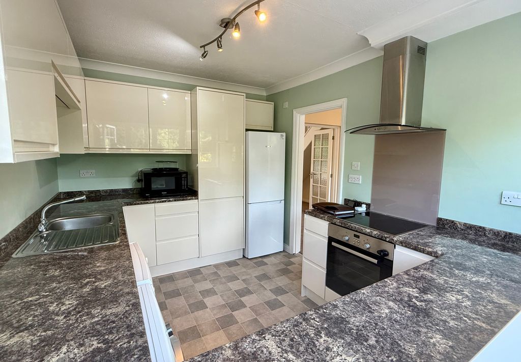 Property photo 3 of 18 Img_3269