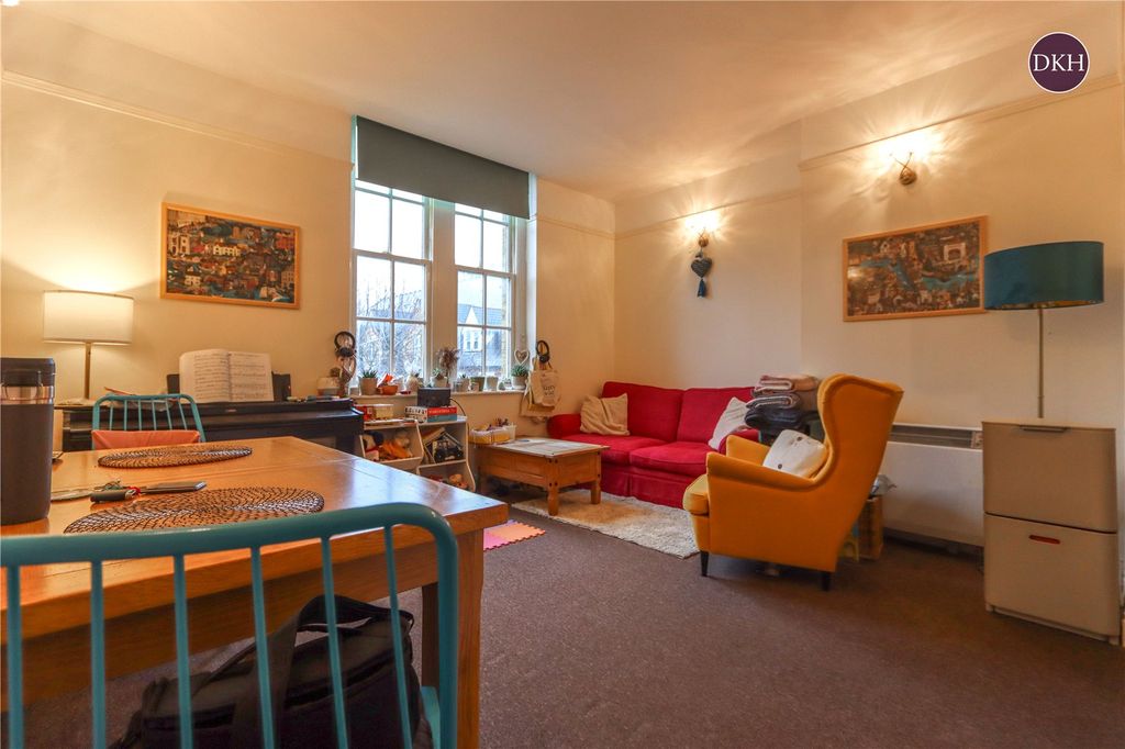 Property photo 2 of 10 Picture No. 13