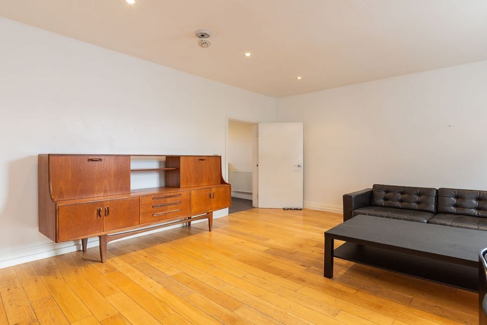 Property photo 2 of 4