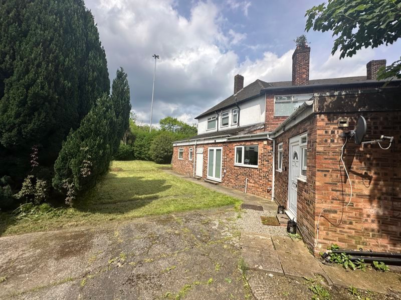 Property photo 1 of 21 Private Entrance