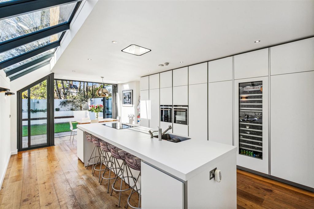 Property photo 1 of 15 Duke Road, W4 - For Sale