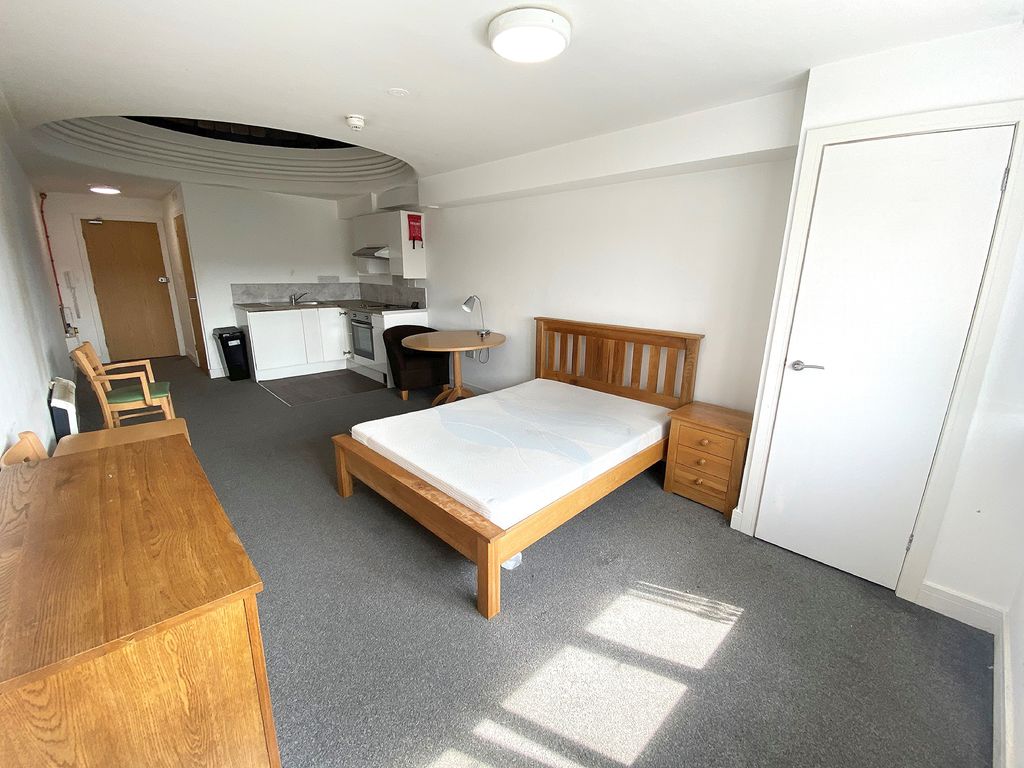 Property photo 2 of 6