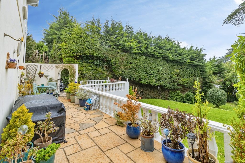 Property photo 3 of 16 Pbox-Img.Jpg
