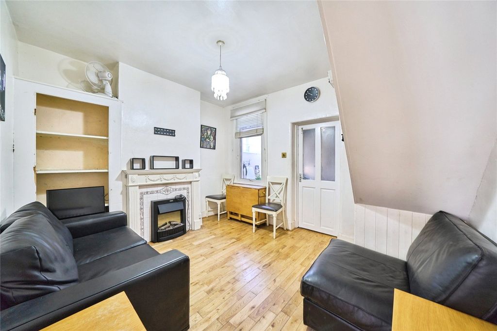 Property photo 2 of 16 Picture No. 16