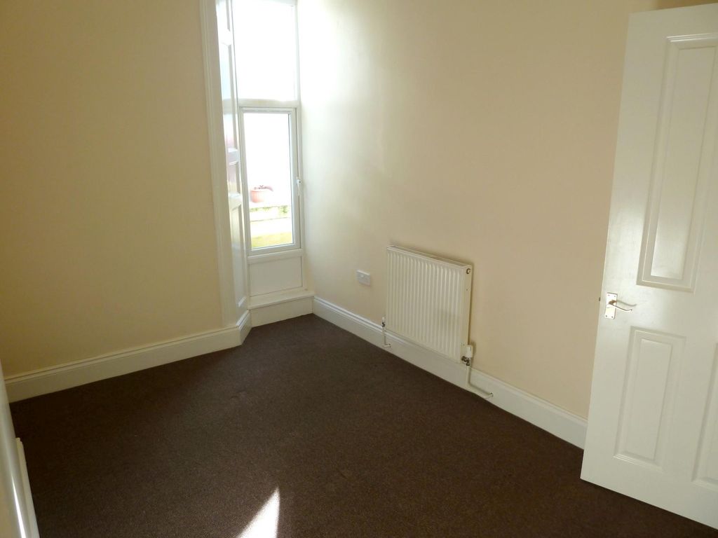 Property photo 2 of 7 Bedroom One