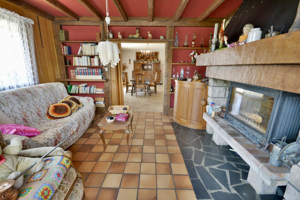 Property photo 3 of 12