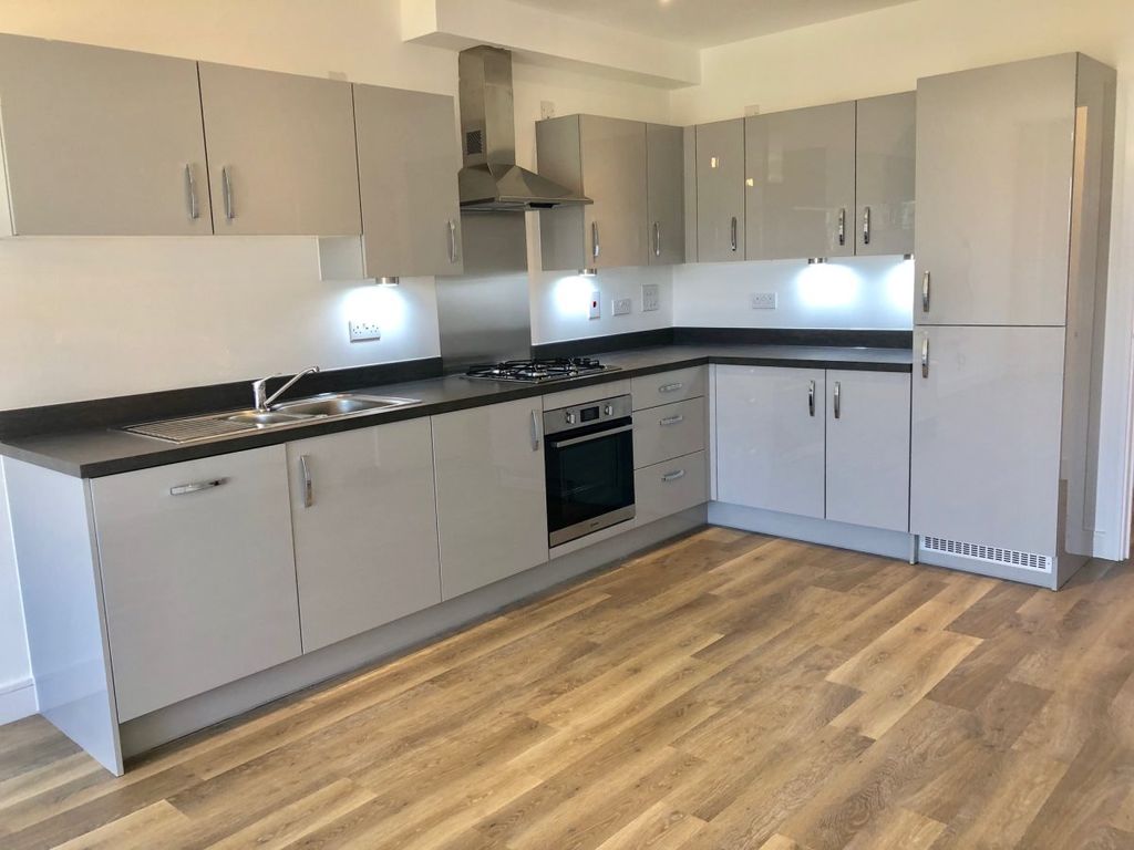 Property photo 2 of 29