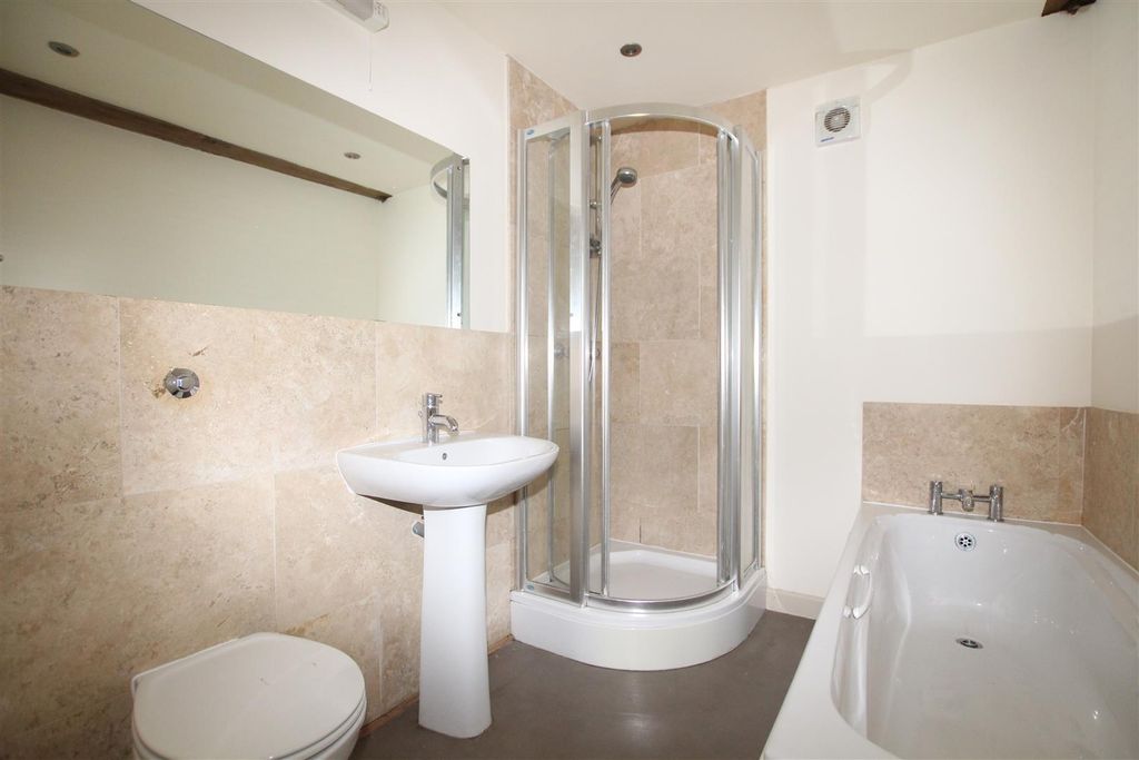 Property photo 3 of 12 Illustrative Photo Of One Of The Flats