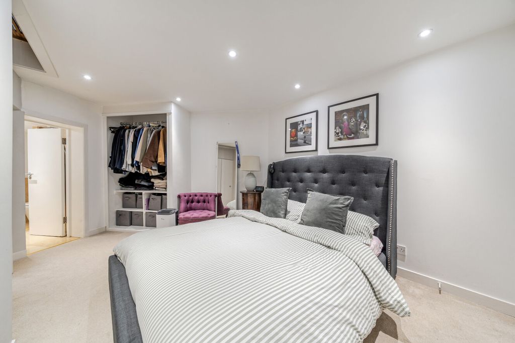 Property photo 2 of 21 1415269-5-699c27B...