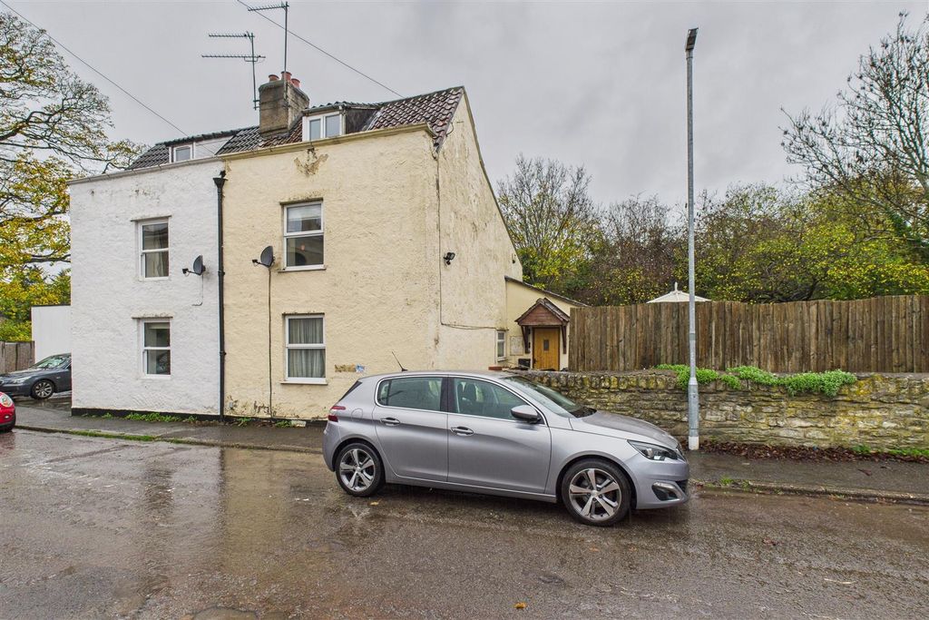 Property photo 3 of 29 2 Rivermead Cottages, Keynsham Road, Keynsham, Bri