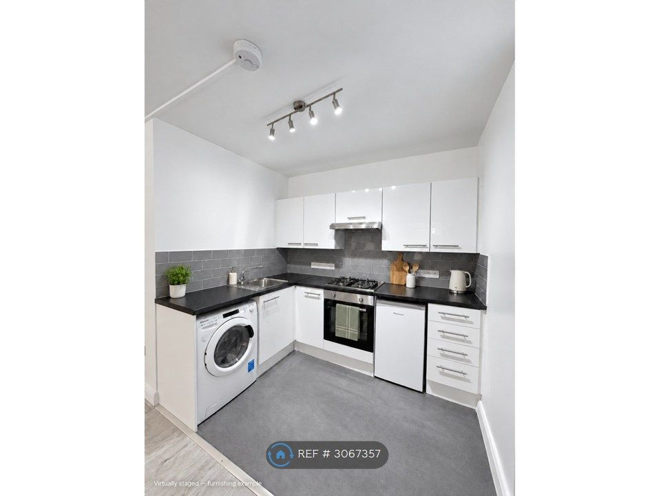 Property photo 2 of 3