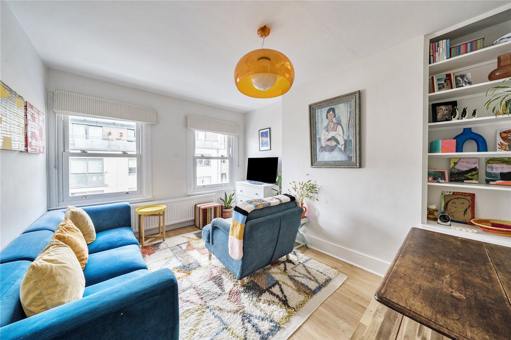 Property photo 3 of 18 Picture No. 17