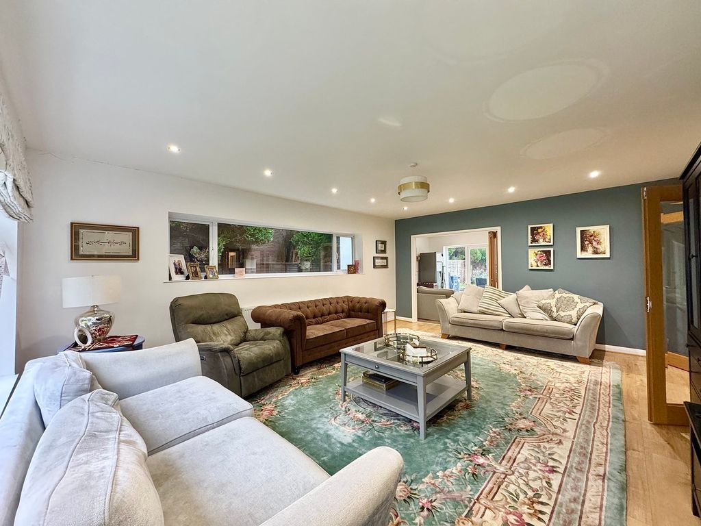 Additional image 7 of 6 bed detached house for saleGlenferness Avenue, Talbot Woods, Bournemouth BH4