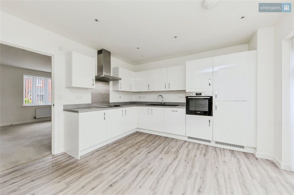 Property photo 2 of 15 Picture No. 05