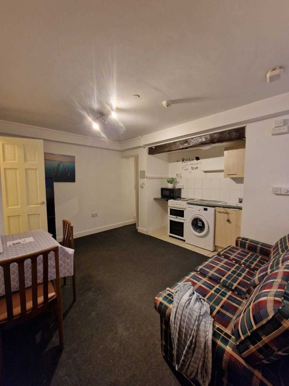 Property photo 3 of 5