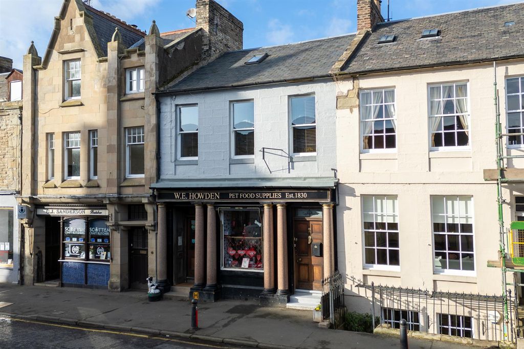 Property photo 2 of 27 61 High Street Coldstream-02.Jpg