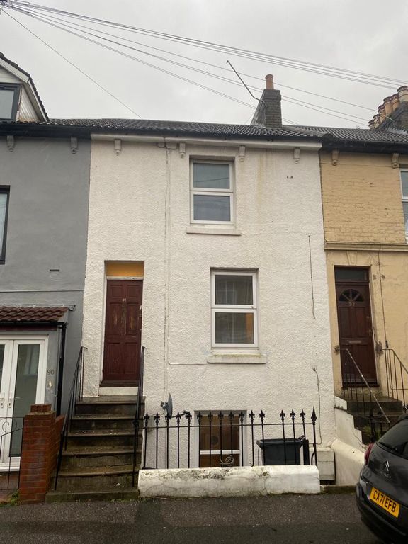 Property photo 1 of 5