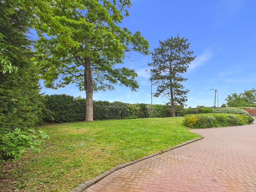 Property photo 2 of 45 868d1c346d4645E29Ca07c38A0690B24100Cam04425G0Pr0418Still055