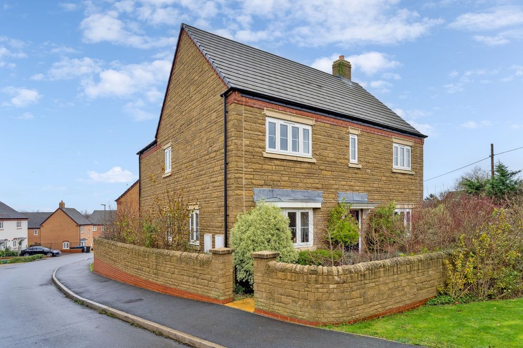 Property photo 1 of 15 Front Elevation