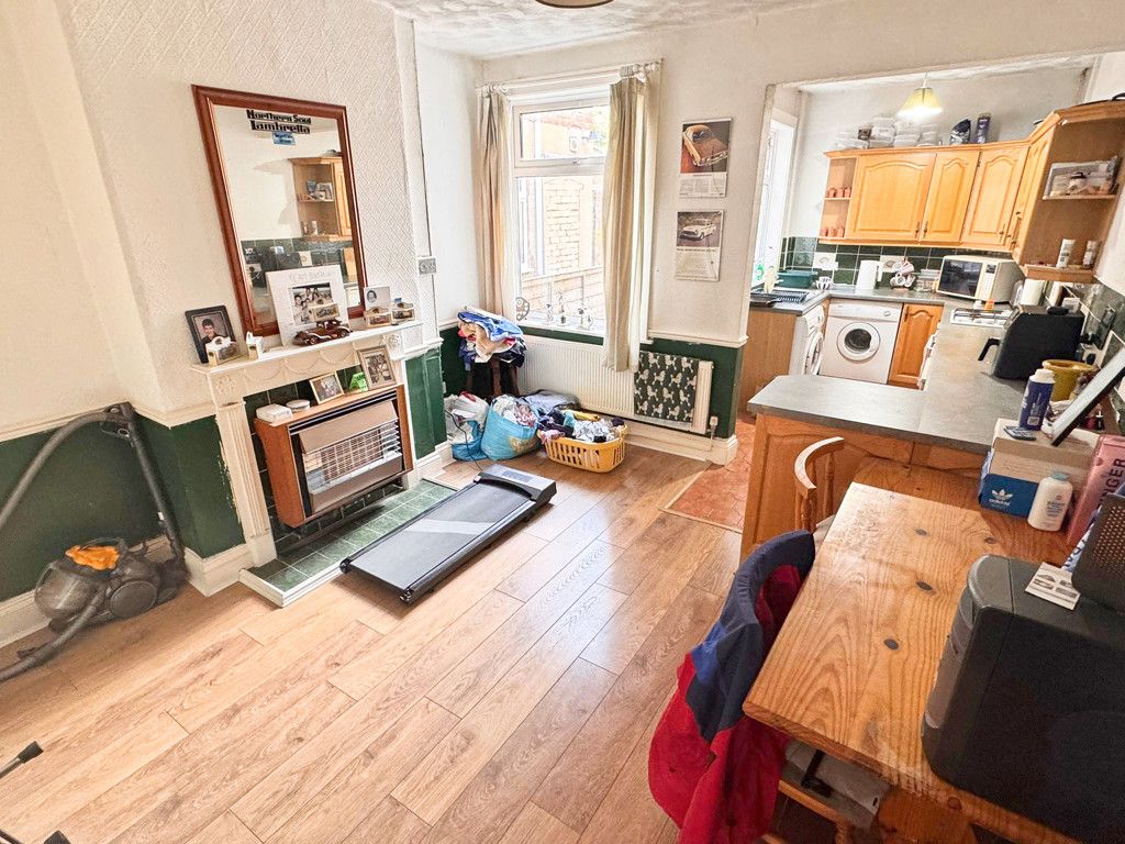 Property photo 3 of 12 Photo 2
