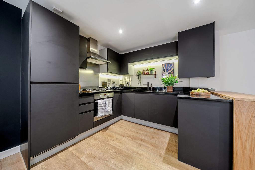Property photo 2 of 19 1521695-6-6Aabae7...