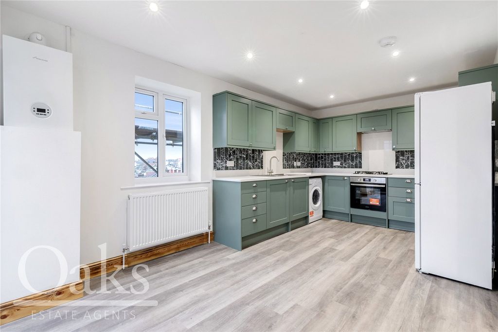 Property photo 2 of 11 Picture No. 08