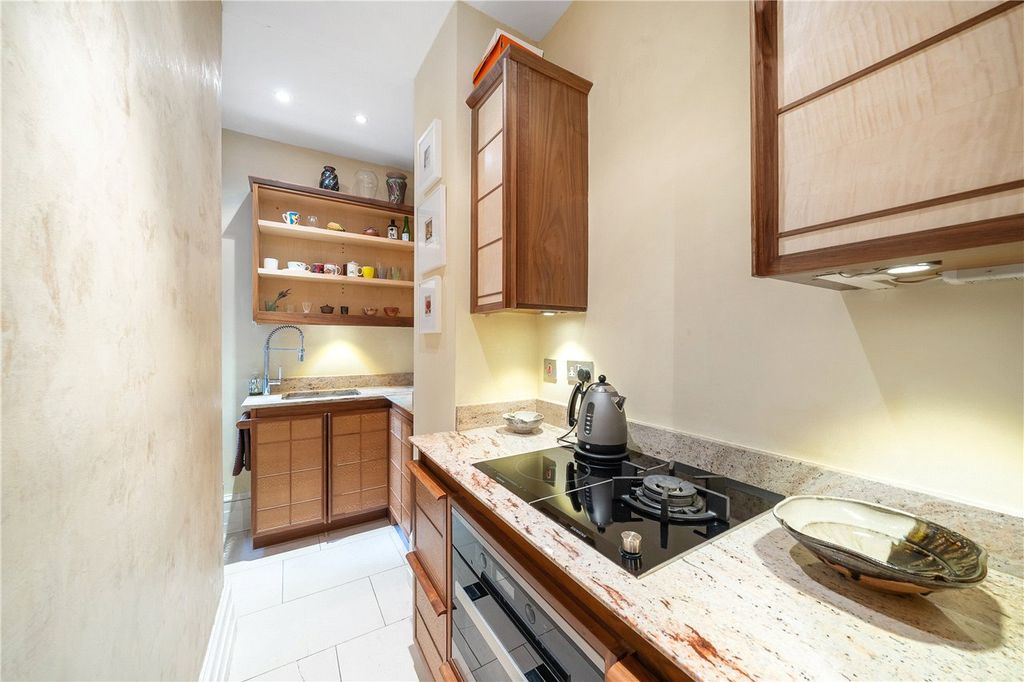 Property photo 3 of 12 Kitchen