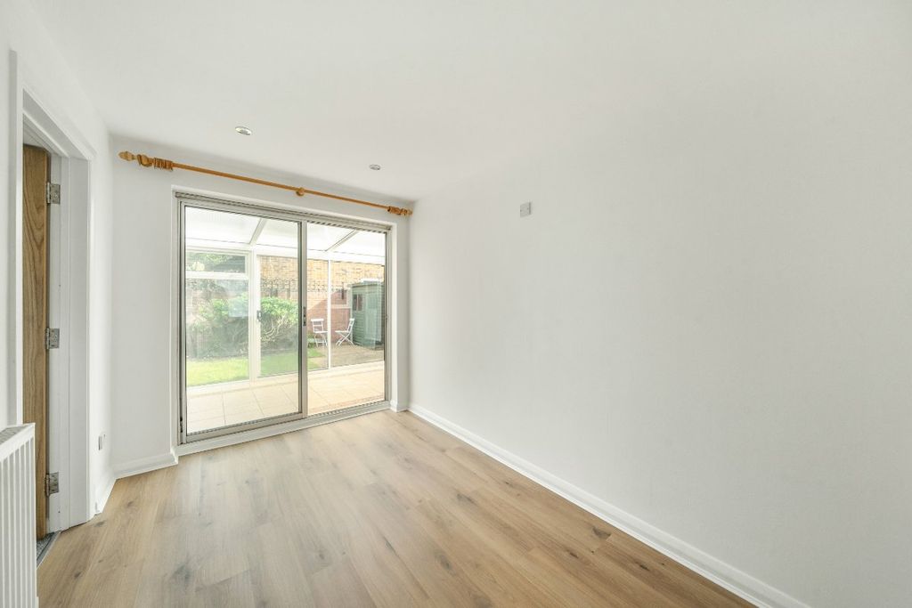 Property photo 3 of 14 Picture No. 38