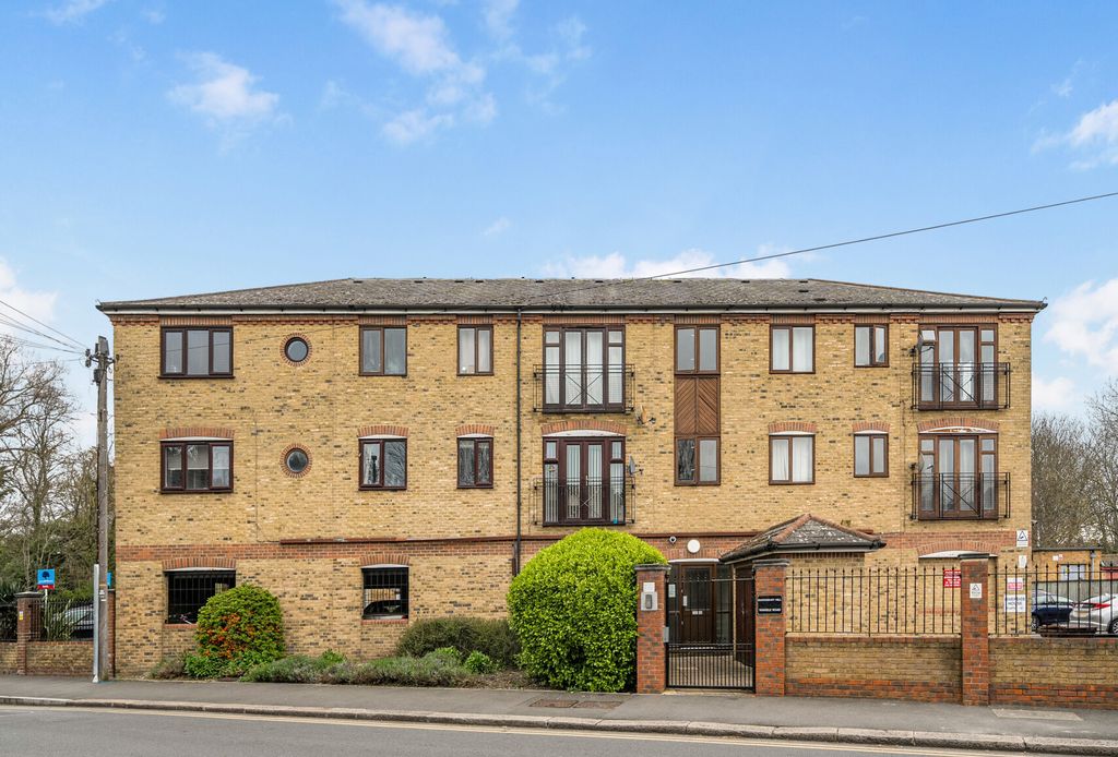 Property photo 1 of 17 1-69Cf3d8501c87-1...
