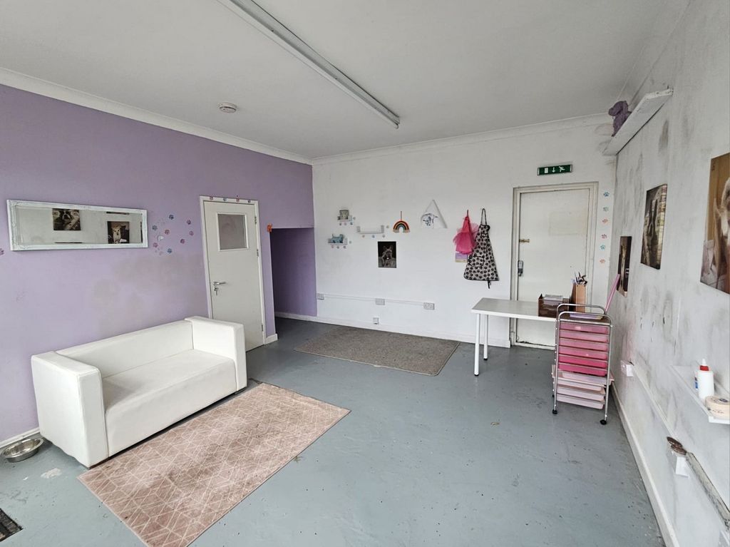 Property photo 2 of 13 Not Specified